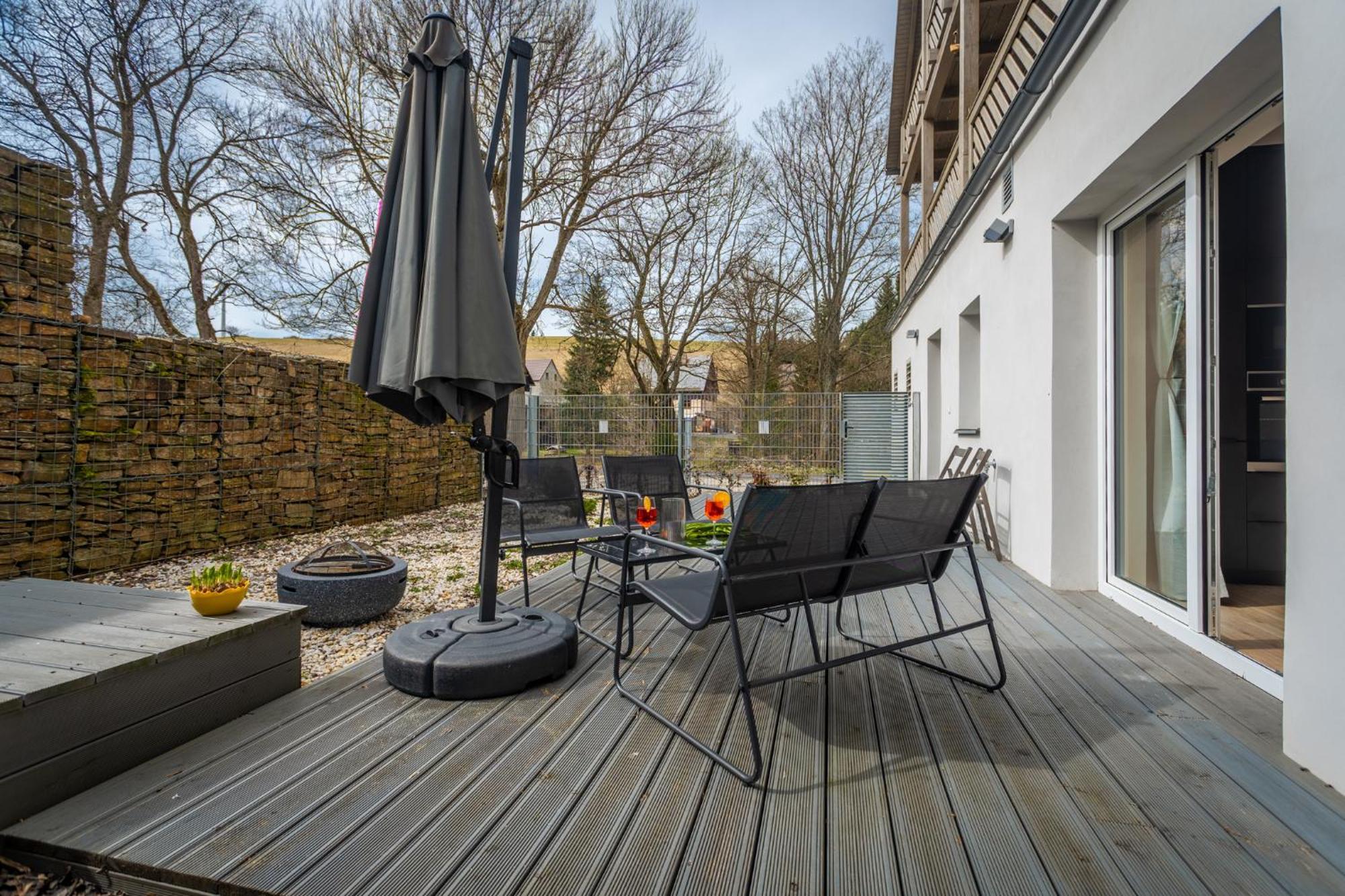 Krusnohorske Strane Apartment Loucna pod Klinovcem